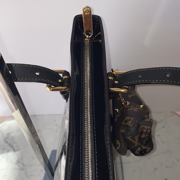 Authentic Louis Vuitton Brentwood tote/shoulder bag Near Pristine ! - Picture 10 of 16